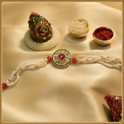 Elegant Unique Style Lumba With Meenakri