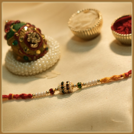 Elegant Rakhi Thread With Esthatic Looks